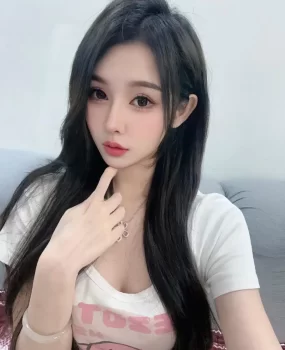 粉嫩妙龄小波神