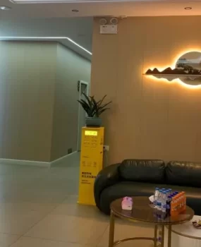 广西桂林95服务,加钱可上楼啪啪啪