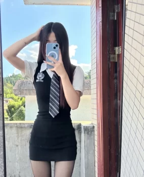 04年刚上大一,想求有钱大哥照顾照顾