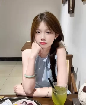 南山05稚嫩纯欲