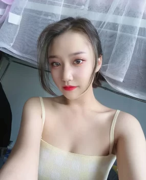 香味少女,温柔性感甜美