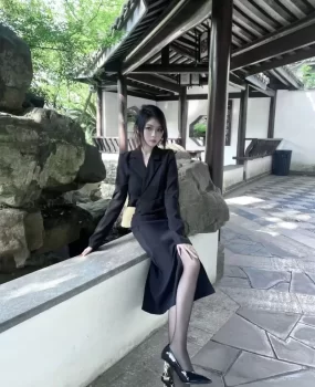 高级感十足黑丝袜咖啡厅认识的夜店名媛本人