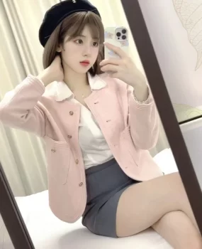 可爱类型卡哇伊白皙美腿00后衣服店导购员