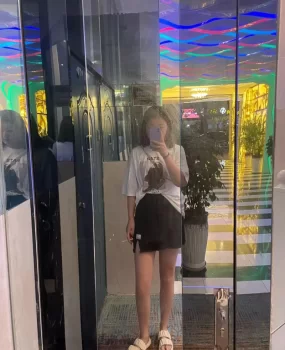山东淄博刚下水妹子