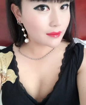 人妖，喜欢的好奇的可以去试试