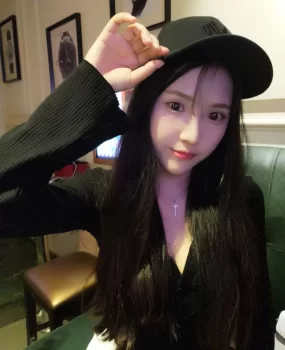 高端!狂艹武汉艺术学院就读播音主持系MM