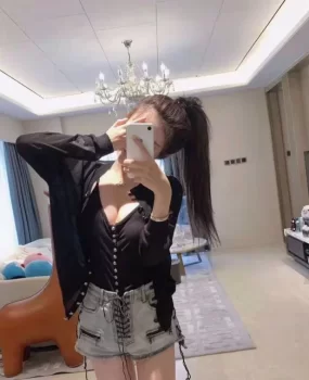 18到24小姐姐上门,粉嫩逼,活好,可口硬,吹做,包夜,长的漂亮,会化妆