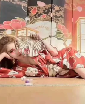 日系美女,肤白貌美